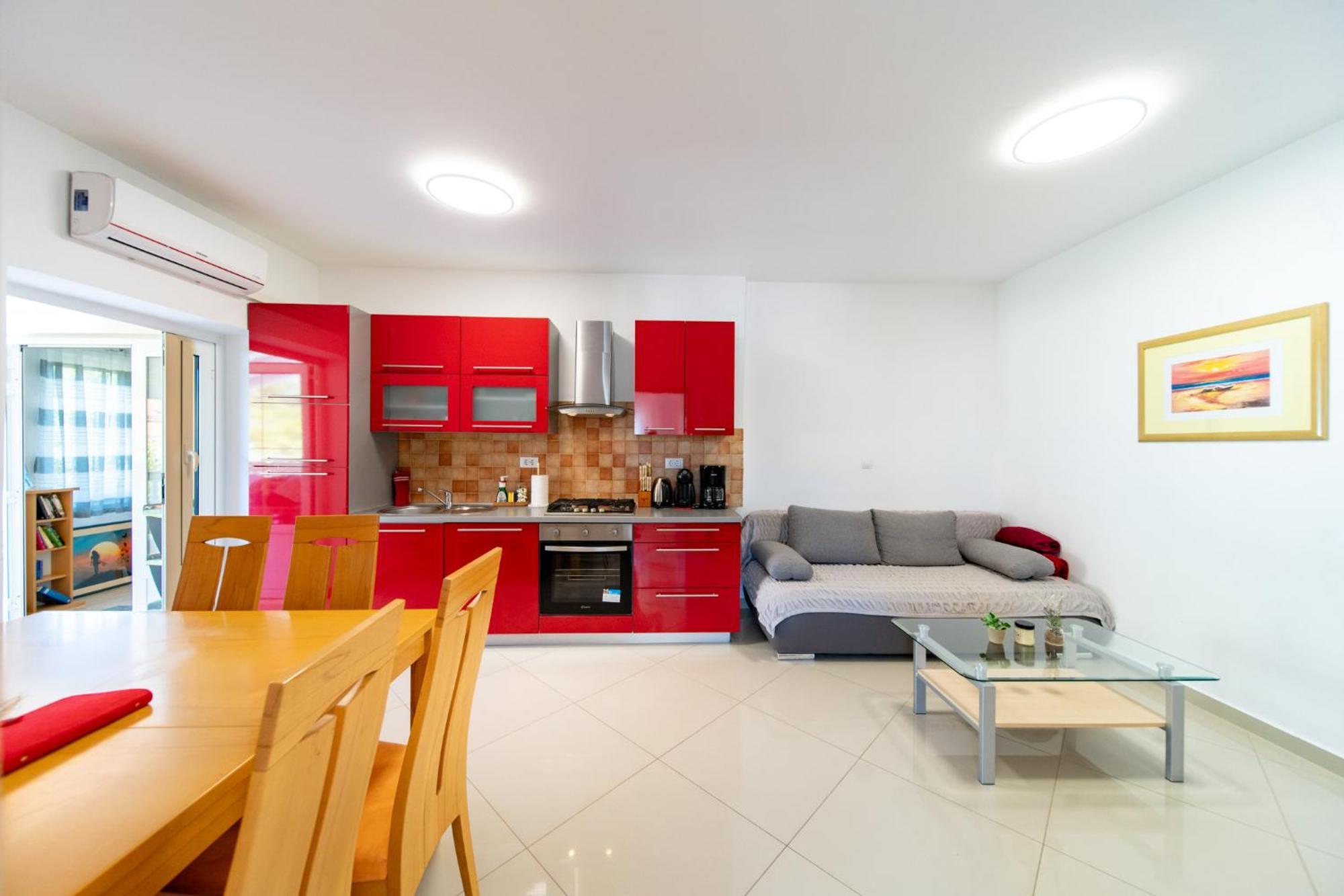Foric Apartments With Outdoor Heated Pool Rab Town Eksteriør bilde