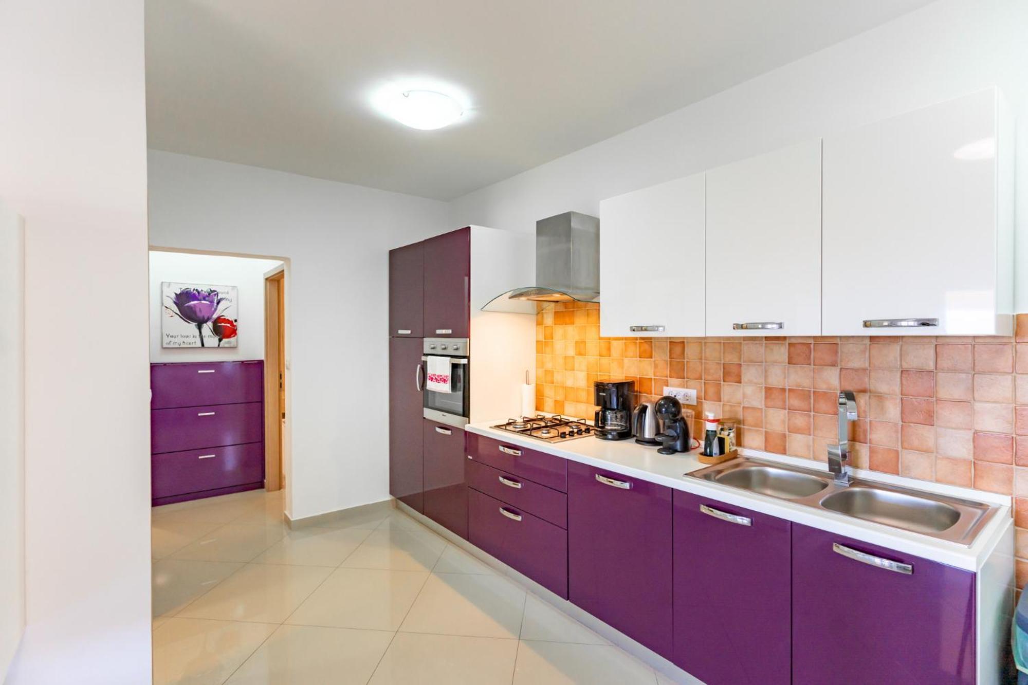 Foric Apartments With Outdoor Heated Pool Rab Town Eksteriør bilde
